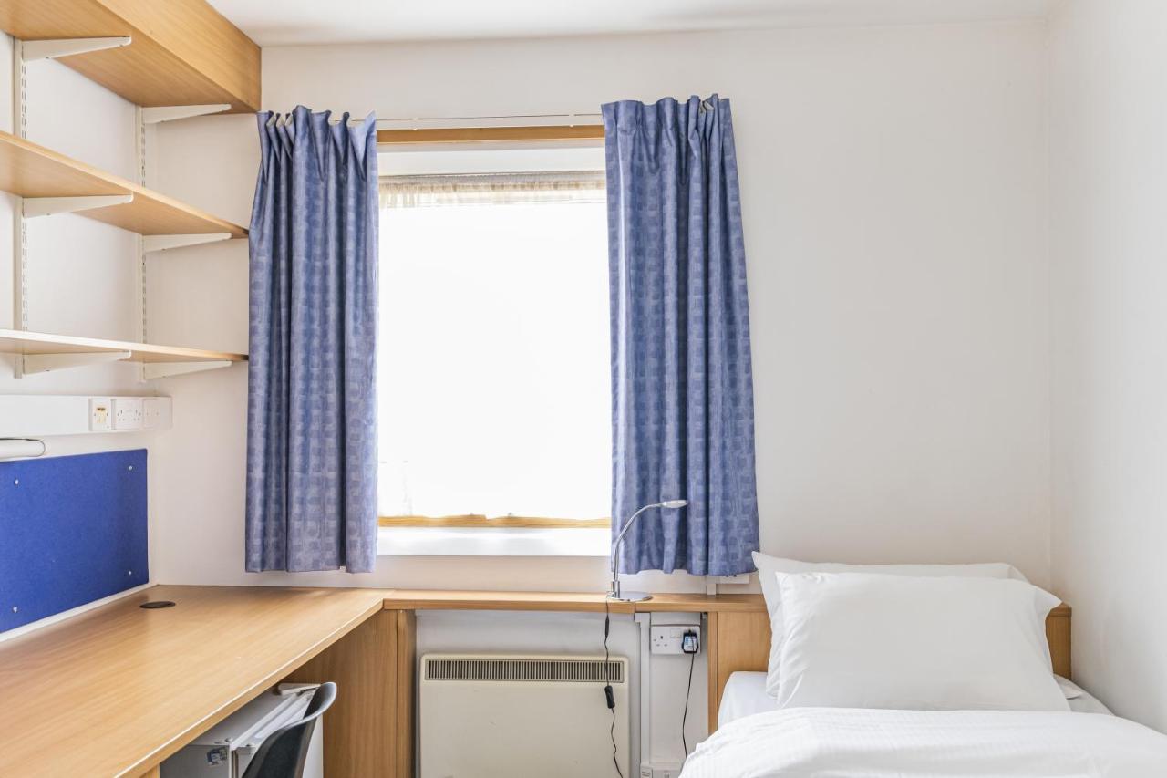 Vibrant Ensuite Rooms, Hatfield - Sk Екстериор снимка