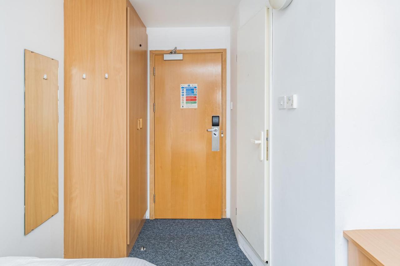 Vibrant Ensuite Rooms, Hatfield - Sk Екстериор снимка