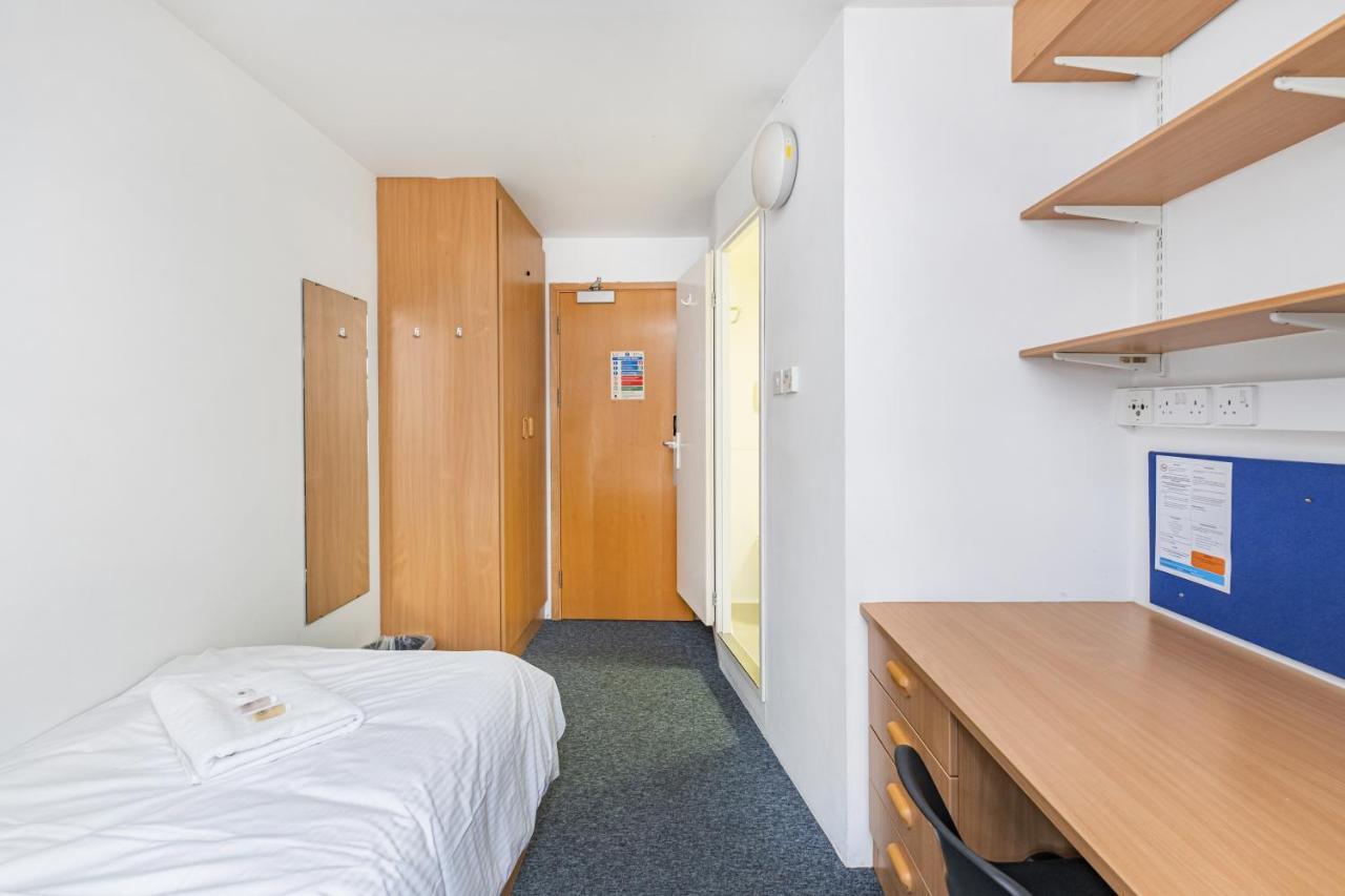 Vibrant Ensuite Rooms, Hatfield - Sk Екстериор снимка